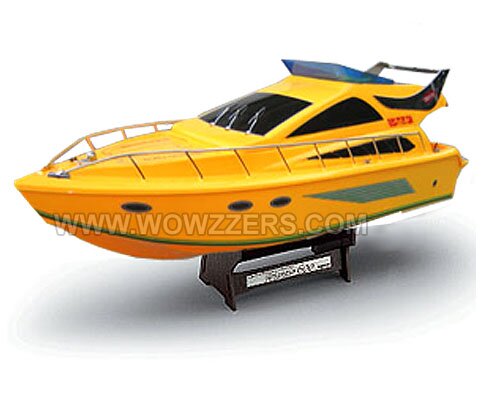 25" Atlantio Power Cruiser R/C Boat (Yellow)